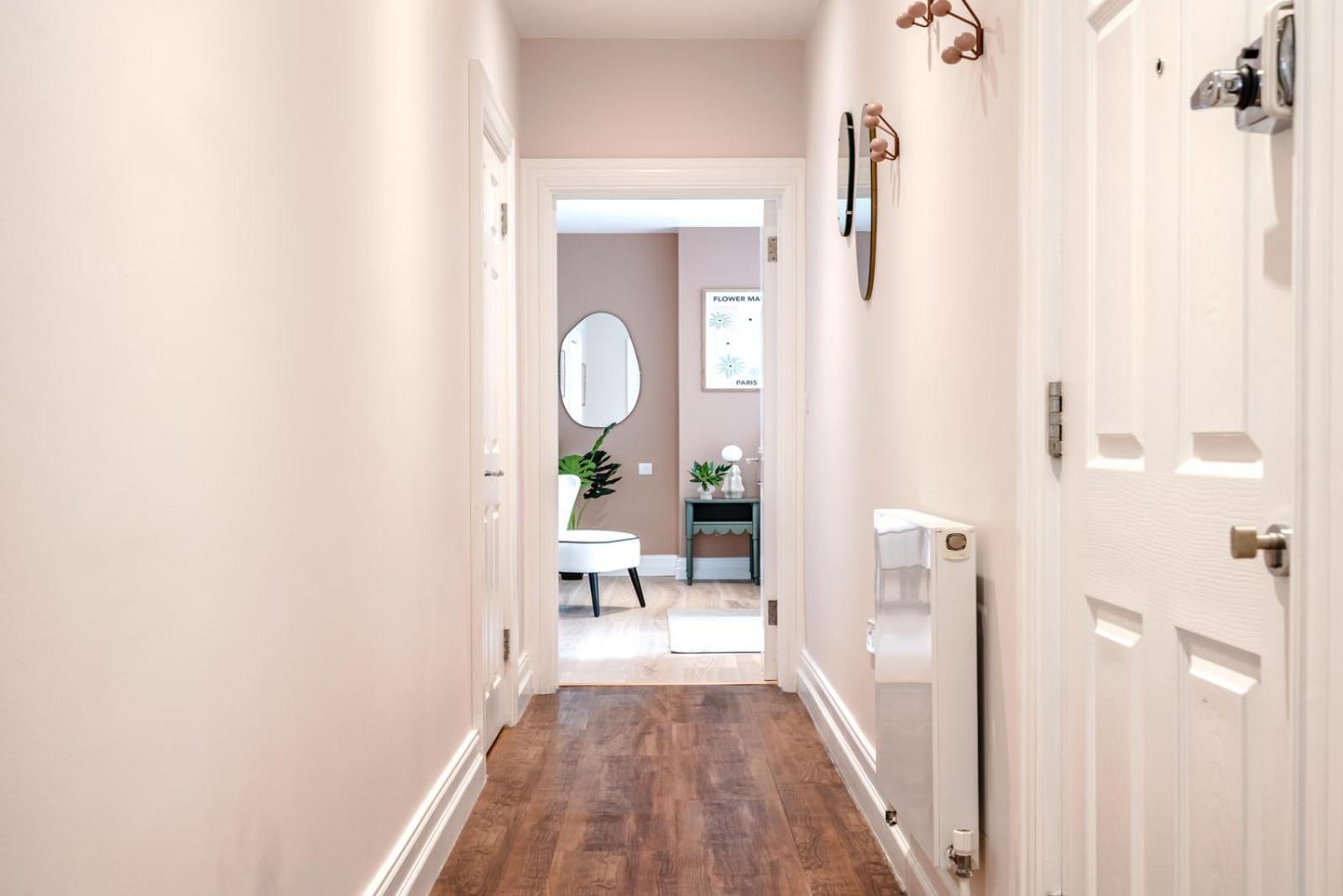 Be London - The Soho Residences Екстер'єр фото